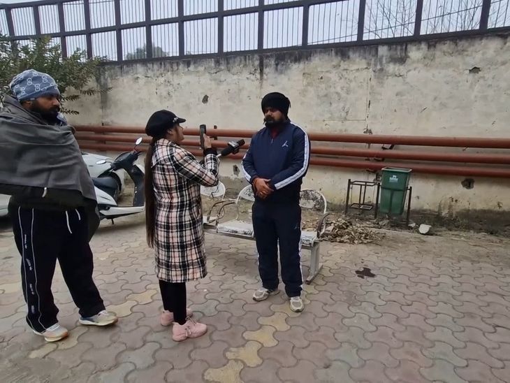 करनाल में गाड़ी की टक्कर से बेटे की मौत:  पिता गंभीर रुप से घायल, कोहरे के कारण हुआ एक्सीडेंट, काम से घर लौट रहे – Gharaunda News