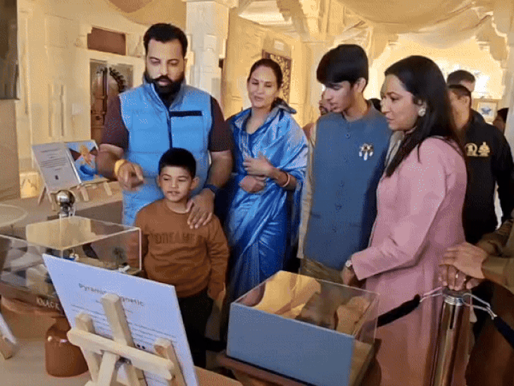 नौवीं के छात्र ने चुंबकीय गेंदों से बनाई कलाकृतियां:  उदयपुर के सिटी पैलेस म्यूजियम में लगी प्रदर्शनी, लक्ष्यराज सिंह मेवाड़ देखने पहुंचे – Udaipur News