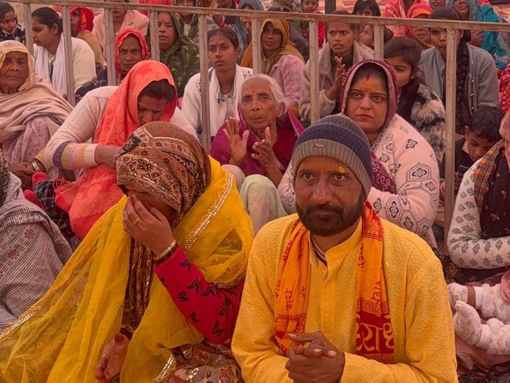 Acharya Harendra Shukla Recounts Shukdev Birth Story in Achhalda