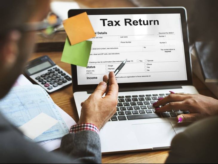 बजट 2024: क्या संयुक्त टैक्स रिटर्न से मिलेगा वित्त में लाभ? उद्योग की नजर Budget Relief For Middle Class news image