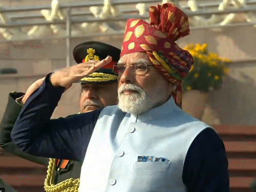 गणतंत्र दिवस: कर्तव्य पथ पर दिखा देश का दम, राफेल ने भरी उड़ान! India Celebrates Republic Day news image