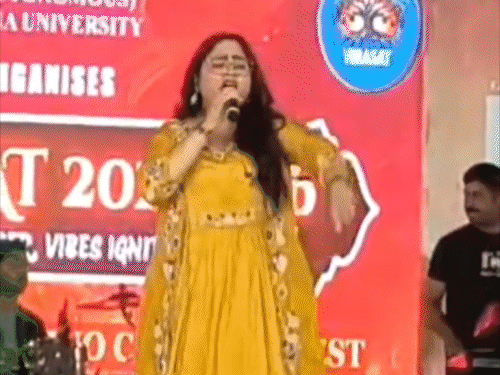 Patna Womens College Fest: Ritika Raj Live Concert Thrills Students