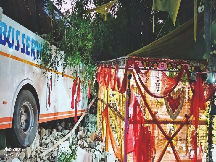 A speeding MR Travels bus lost control after its tyre burst and rammed ...