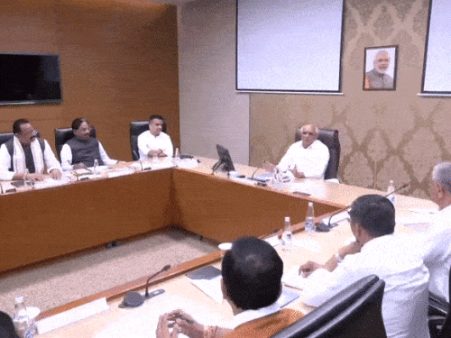 आय-जाति समेत 18 प्रमाण-पत्र 1 अप्रैल से ऑनलाइन मिलेंगे:  80 लाख परिवारों को मिलेगा फायदा, कैबिनेट बैठक में गुजरात सरकार का बड़ा फैसला – Gujarat News