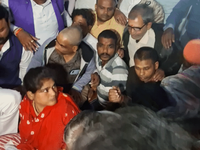 मौतों-मुआवजे को लेकर अजब-गजब भागीरथपुरा हादसा:  33 मौतें; जिसे माना, उसे मदद; जिसे न माना, उसे कुछ नहीं, 13 परिवारों का सवाल- हमारा क्या कसूर – Indore News