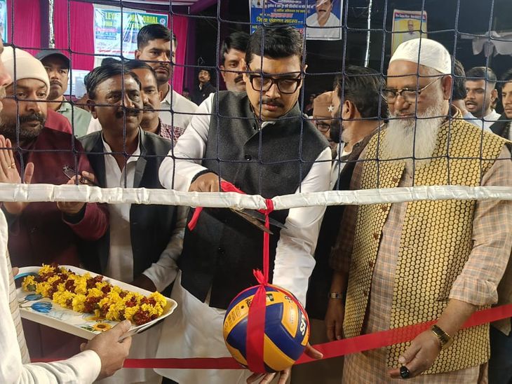 Atul Rai Inaugurates Mau Volleyball Tournament