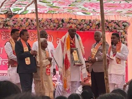 द्वारका में अखिल भारतीय हेड़ा संगठन का चतुर्थ महासम्मेलन:  द्वारका प्रसाद जी हेड़ा रत्न और डॉ अतुल बने हेड़ा गौरव, सहषकरण जी अध्यक्ष और केदार हेड़ा बने महामंत्री – Gujarat News