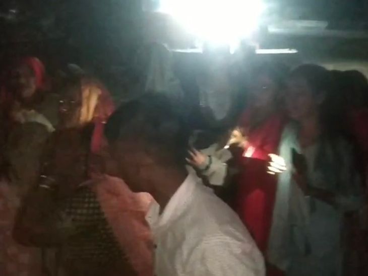 दतिया में ट्रैक्टर-लोडिंग भिड़ंत, युवक की मौत:  न्यू बायपास तिराहे पर हुआ हादसा, तीन घायल – datia News