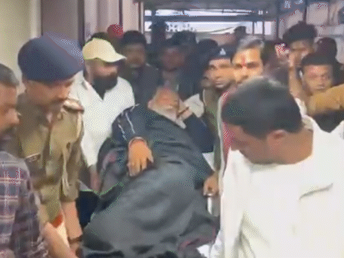 Pappu Yadav Arrest | Patna Police Raid Midnight; 31-Year-Old Case