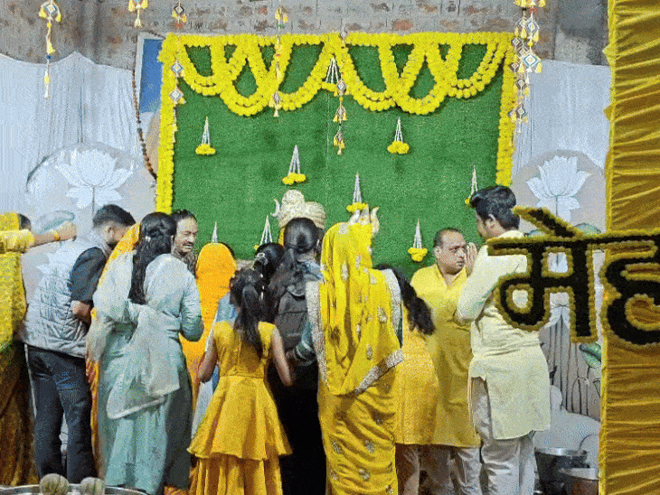 बड़वाले महादेव मंदिर में गूंजे बन्ना-बन्नी के गीत:  शिव-पार्वती विवाह की रस्में शुरू, बाबा वटेश्वर को लगी हल्दी-मेहंदी – Bhopal News