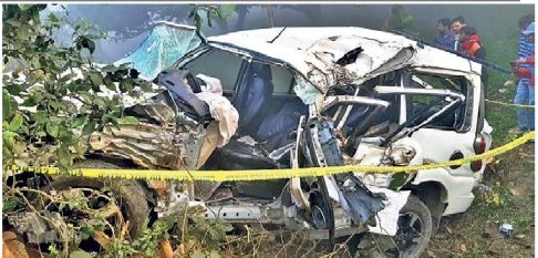 Scorpio collided with a tree in Motihari, three people including the ...
