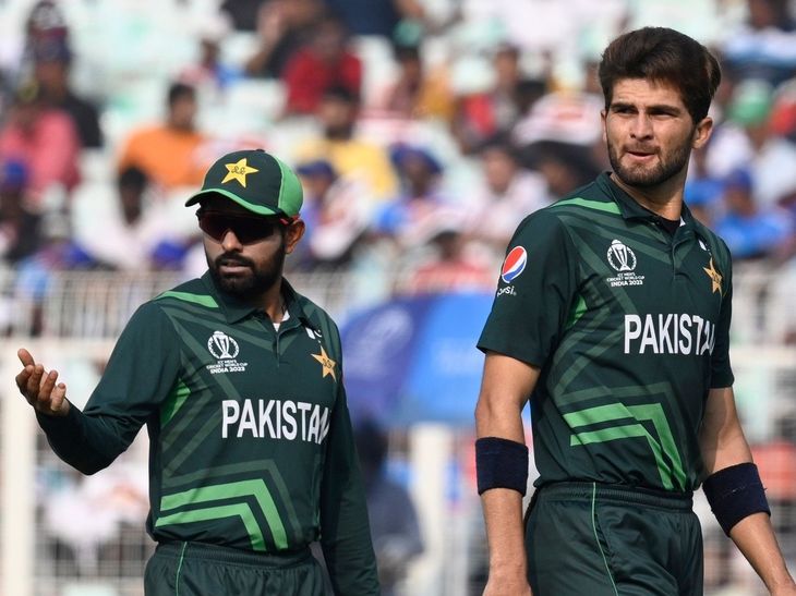 भारत से हार के बाद बाहर हो सकते हैं बाबर-शाहीन: पीसीबी चीफ स्टेडियम छोड़कर चले गए, बाबर सिर्फ 5 रन बना सके