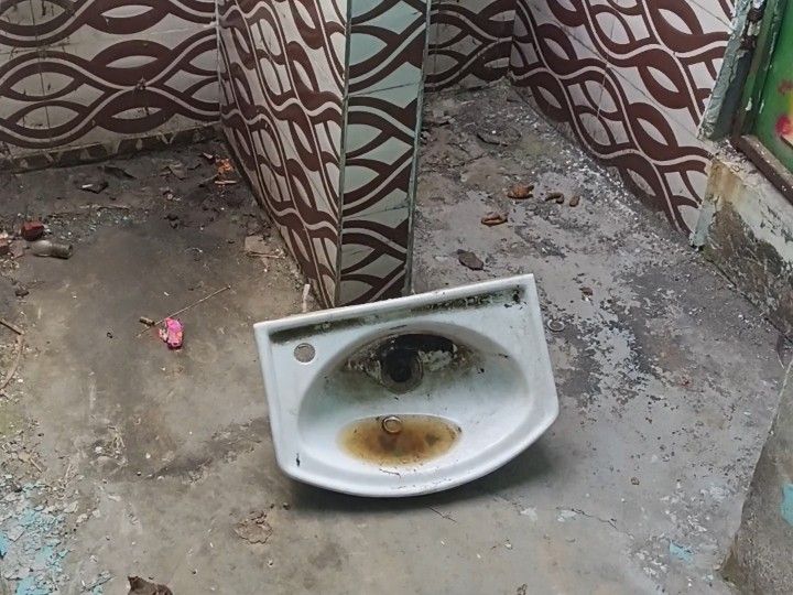 Rukhada Community Toilet Jajjar | Gramin Pareshan, Pradhan Shikayat Tali