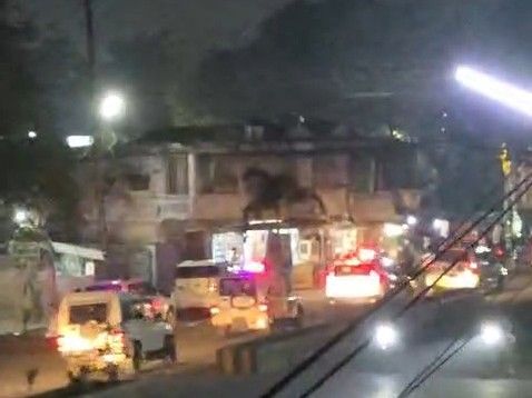 दमोह पुलिस ने शहर में निकाला फ्लैग मार्च:  घंटाघर, पुराना थाना, कसाई मंडी समेत कई इलाकों से गुजरा, कहा- त्योहार शांति से मनाएं – Damoh News