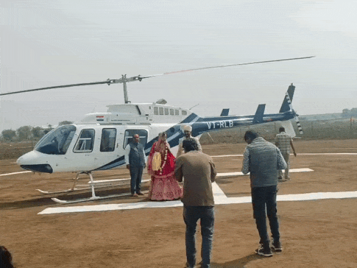 रायसेन जिले में हेलीकॉप्टर से दुल्हन को लेने पहुंचा दूल्हा:  गैरतगंज से सांची तक 8 लाख रुपए किराया; ऐसी विदाई पहली बार – Raisen News