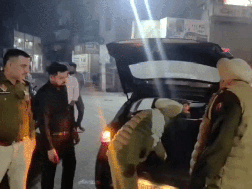 गुरदासपुर गोलीकांड के बाद:  अमृतसर के अजनाला में नाके और गश्त बढ़ाई, सीमा पर सुरक्षा चौकसी कड़ी – Amritsar News