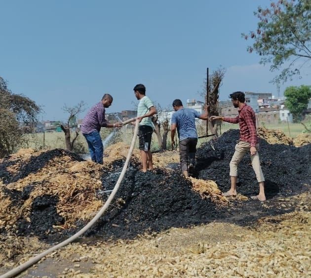 खलिहान में रखे मक्के के भूसे में लगी आग टैंकर में डीजल नहीं, पाइपों में थे कई सुराख – Sehore News