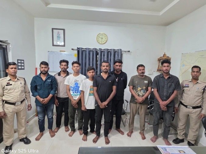 विधायक कॉलोनी से लगे इलाके में बवाल…7 आरोपी गिरफ्तार:  नशे में कैटरर्स आपस में भिड़े, सोशल मीडिया में वीडियो वायरल; पुलिस ने स्वता संज्ञान लेकर कार्रवाई की – Raipur News