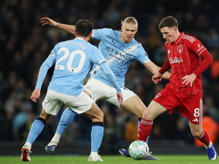 ईपीएल- न्यूकैसल ने 10 खिलाड़ियों के साथ मैनचेस्टर यूनाइटेड को हराया: पेड्रो की हैट्रिक से चेल्सी जीती; आर्सेनल अपनी 20वीं जीत के साथ शीर्ष पर बना हुआ है