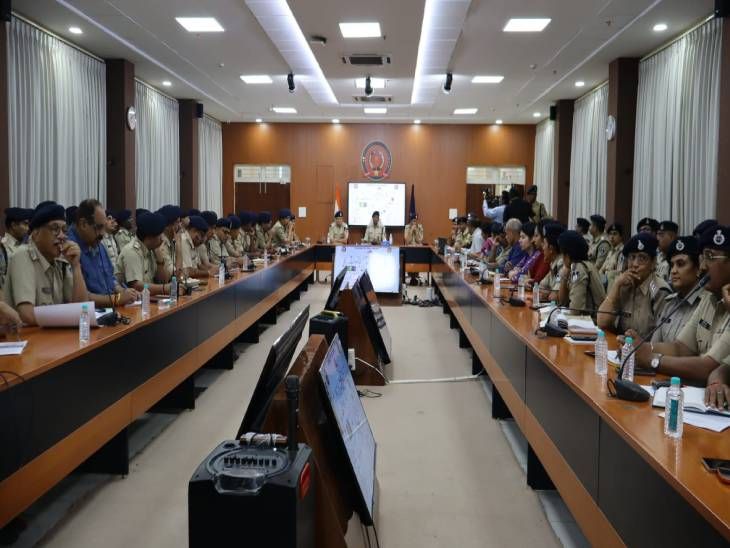 इंदौर में रंगपंचमी पर हाई रिजोल्यूशन कैमरों से नजर:  पुलिस ने गड़बड़ी और अव्यवस्था फैलाने वालों के लिए बनाई अस्थायी जेल – Indore News