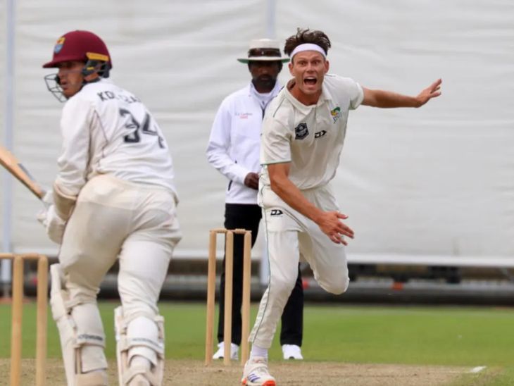 ब्रेट रैंडल ने पांच गेंदों में पांच विकेट लिए – ऐसा प्रथम श्रेणी क्रिकेट में पहली बार हुआ, यह उपलब्धि न्यूजीलैंड के घरेलू टूर्नामेंट में हासिल की गई।