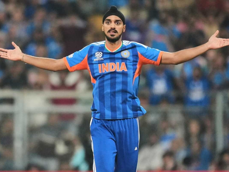 टी-20 वर्ल्ड कप फाइनल में अर्शदीप पर जुर्माना: न्यूजीलैंड के मिशेल की तरफ फेंकी थी गेंद; मैच फीस से 15% काटा जाता है और एक डिमेरिट अंक भी दिया जाता है।