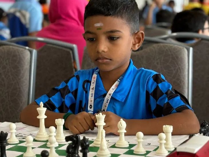 The little wizard of chess; the world's number 1 player