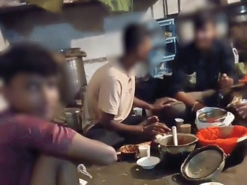 गुजरात के गिरनार अंबाजी मंदिर में शराब-नॉनवेज पार्टी:  वीडियो वायरल होने के बाद 11 पुजारी व सहायकों को हटाया गया – Gujarat News