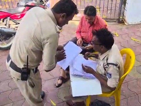 दमोह रेलवे ट्रैक पर मिला युवक का शव:  भाई ने बताया रात शादी में शामिल हुआ था, वृंदावन में मजदूरी करता था – Damoh News