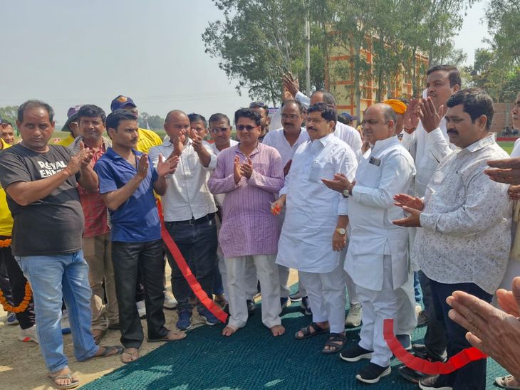 Ballia Cricket Tournament Inaugurated by MLA Ziauddin Rizvi | Pakri