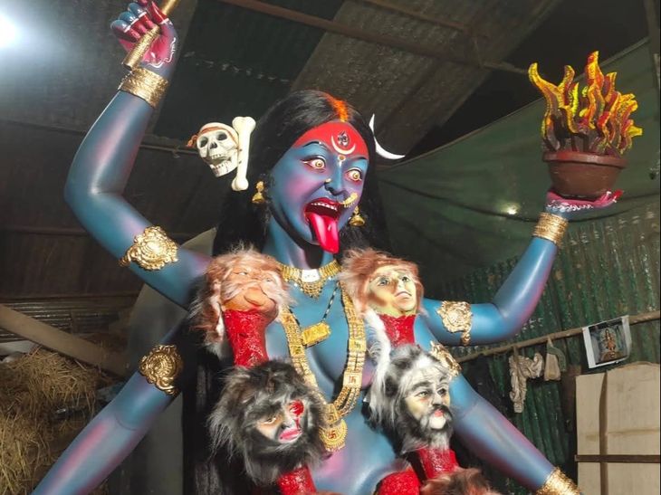 सट्टे और जुए की कमाई का दान नहीं:  गुना में सजेगा 9 फीट की महाकाली का दरबार; सदस्यों की तनख्वाह से होगा आयोजन – Guna News