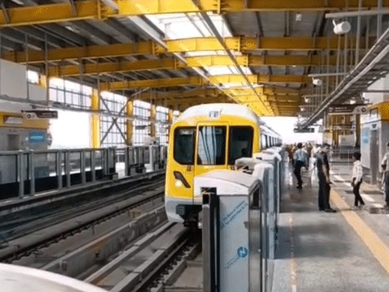 80 की स्पीड से सीएमआरएस ने जांची मेट्रो की रफ्तार:  चार बार मेट्रो को दौड़ाकर ब्रेक स्पीड टेस्ट किया – Indore News