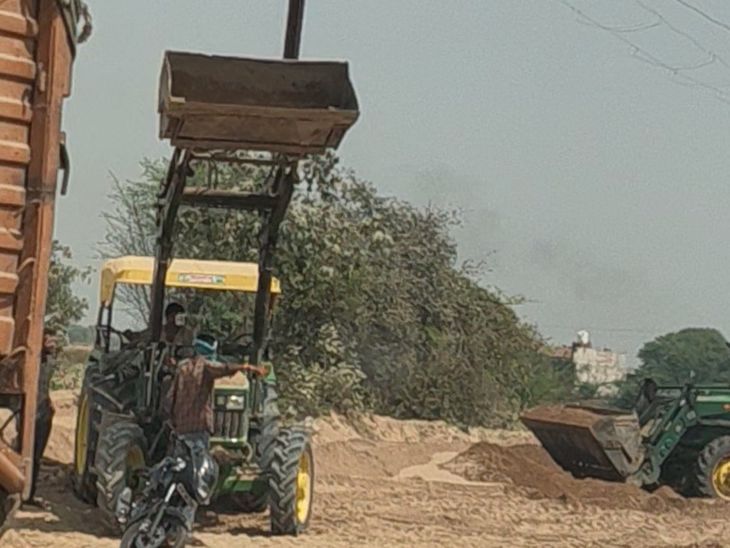 भिंड में अवैध रेत पर माइनिंग विभाग की कार्रवाई:  फूप में 6 धर्मकांटों से रेत जब्त; ओवरलोड डंपर यहीं खाली कर यूपी भेजते थे माल – Bhind News