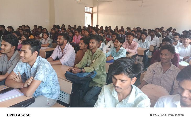 पहले सभी परीक्षा के सिलेबस को अच्छी तरह समझें व उसी के अनुसार अपनी दिशा तय करें – alirajpur News