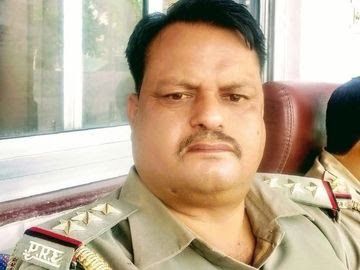 Jalaun Thana Incharge Ajay Pathak Suspended | Criminal Links, Viral ...