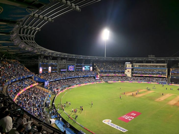 आईपीएल गाइडलाइन: मैच के दिन प्रैक्टिस पर रोक: कोई फिटनेस टेस्ट नहीं होगा, जर्सी नंबर बदलने पर सूचित करें; केवल कर्मचारी ही लॉकर रूम तक पहुंच सकते हैं।