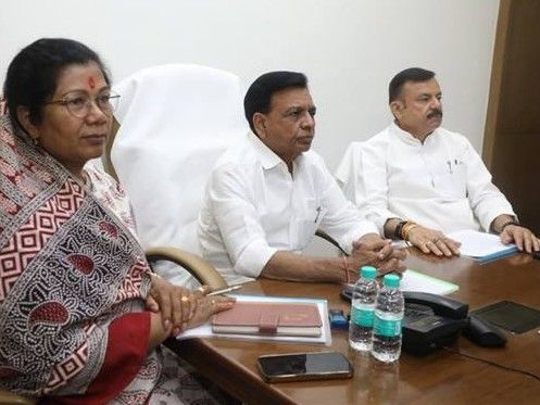 बड़े जिलों में शराब से रेवेन्यू जुटाने आ रहा पसीना:  भोपाल, जबलपुर, रतलाम, कटनी, शाजापुर, आलीराजपुर, दमोह, झाबुआ, नीमच में कम रेवेन्यू आया – Bhopal News