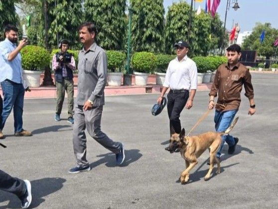 बजट पेश होने से पहले दिल्ली-विधानसभा में ब्लास्ट की धमकी:स्पीकर को आया ईमेल, बजट सत्र की कार्रवाई आधा घंटा देरी से शुरू हुई