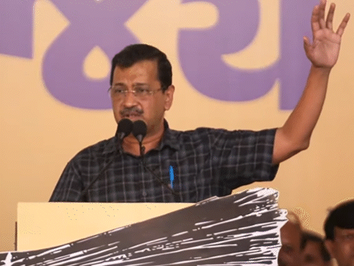 गुजरात में बोले केजरीवाल, AAP की सरकार बनाओ:  हर महिला के खाते में 1-1 हजार रुपए आने लगेंगे, पूरे राज्य का नक्शा बदल देंगे – Gujarat News