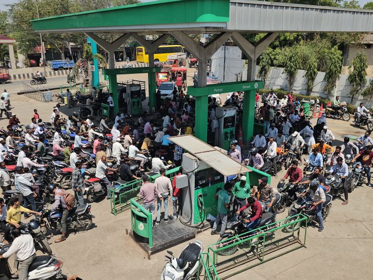 Shajapur Fuel Crisis: One Pump Open, Long Queues Emerge