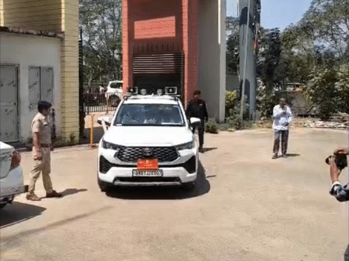 मंत्री से प्रोफेसर बने अशोक चौधरी पहुंचे AN कॉलेज:  पॉलिटिकल साइंस का क्लास लिया क्लॉस, बोले- लंबे समय बाद क्लास ले रहा, थोड़ा नर्वस हूं – Patna News