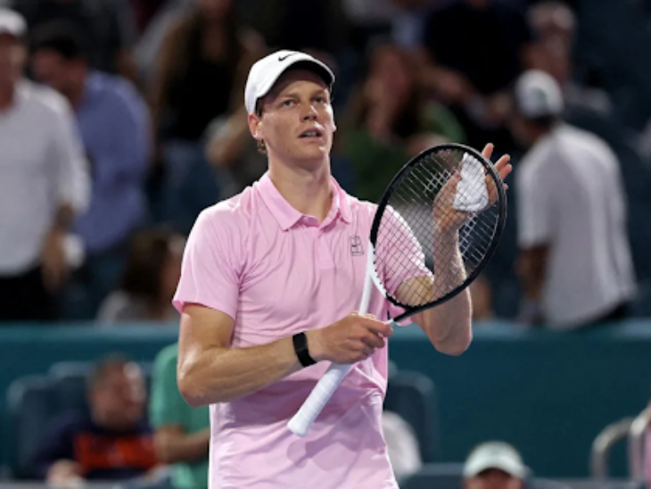 मियामी ओपन के क्वार्टर फाइनल में जननिक सिनर: लगातार 28 सेट जीतकर बनाया रिकॉर्ड; दूसरे सेट में 2-5 से पिछड़ने के बाद वापसी की
