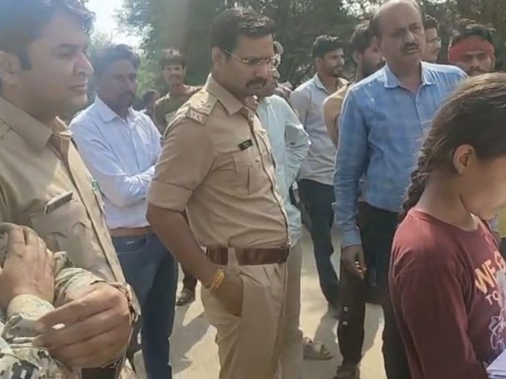 अतिक्रमण हटाने पहुंची टीम के सामने आए बच्चे महिलाएं:  शिवपुरी में विरोध के बावजूद 6 हेक्टेयर सरकारी जमीन से अतिक्रमण हटाया – Shivpuri News