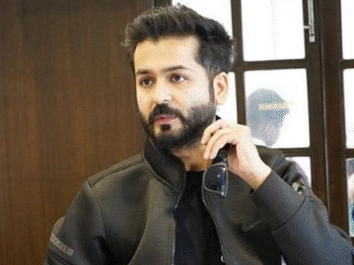 रणवीर का पगड़ी में धूम्रपान वाला सीन पूरी तरह फेक:  धुरंधर 2 के डायरेक्टर बोले- एआई मॉर्फ्ड तस्वीरें फैलाने वालों पर होगी कार्रवाई