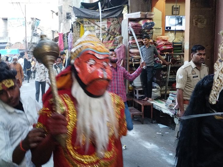Raya Hanuman Jayanti Shobha Yatra | Maa Kali Roop & Jhankis Attract ...