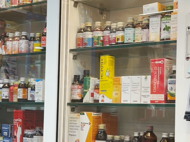 एमपी की 100 फार्मा यूनिट्स का एक्सपोर्ट अटका:  कंटेनर महंगे होने से निर्यात जीरो हुआ, SEZ कंपनियों ने प्रोडक्शन शिफ्ट में कटौती की – Indore News