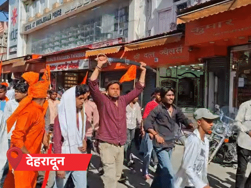 उत्तराखंड: हनुमान जयंती पर आस्था का सैलाब, कैंची धाम में भक्तों की भीड़ - HeadlinesNow Hindi News