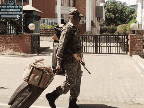 चंडीगढ़- BJP हेडक्वार्टर ब्लास्ट केस में 2 गिरफ्तार:  पंजाब पुलिस ने रोपड़ से पकड़े; हमले से जुड़े VIDEO में ऑफिस के पास दिखे थे – Chandigarh News