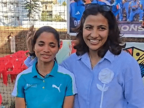 उत्तराखंड की बेटी ने जापान में जीता कांस्य पदक: टूटे जूतों की कहानी सुनकर क्रिकेटर स्नेह राणा ने उन्हें नई स्पाइक्स दीं और कहा, मैं हमेशा आपका समर्थन करूंगा – देहरादून समाचार