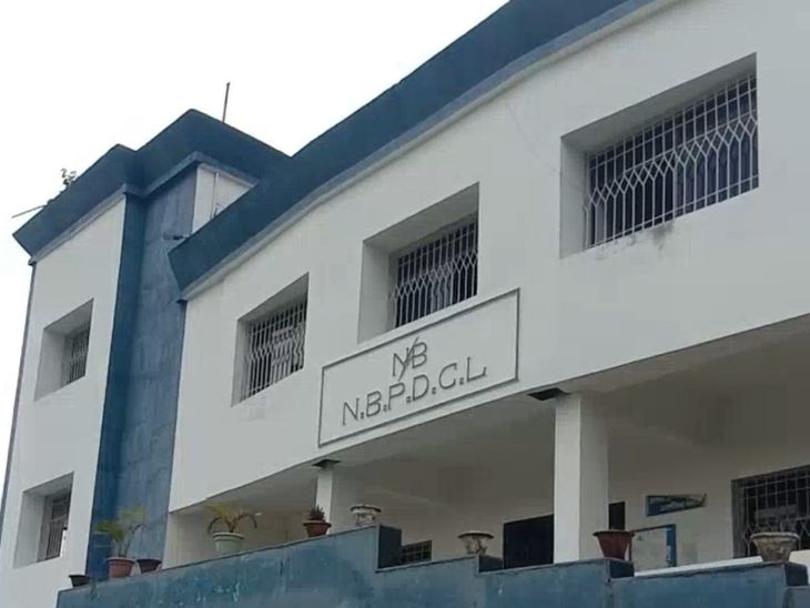 अररिया में कल 3 घंटे का पावर कट:मेंटेनेंस वर्क को लेकर सुबह 10 से दोपहर 1 बजे तक बिजली सप्लाई रहेगी बंद